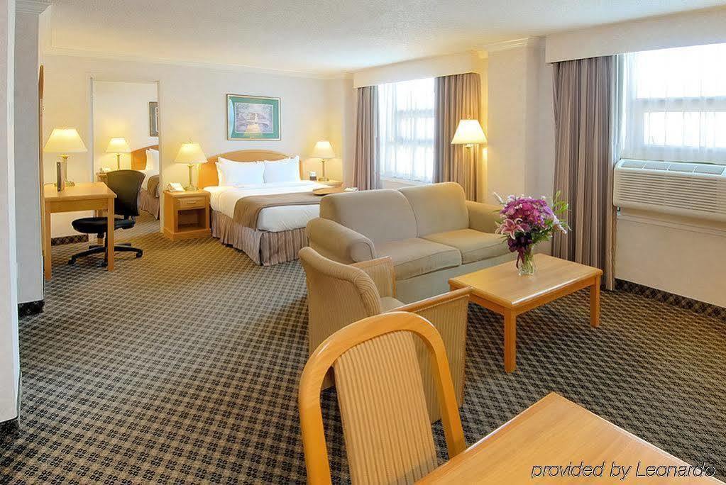 Best Western Plus Carlton Plaza Hotel Victoria Quarto foto