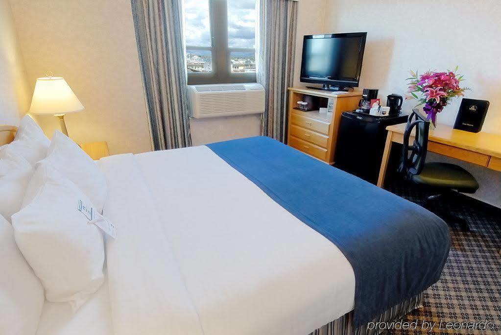 Best Western Plus Carlton Plaza Hotel Victoria Quarto foto